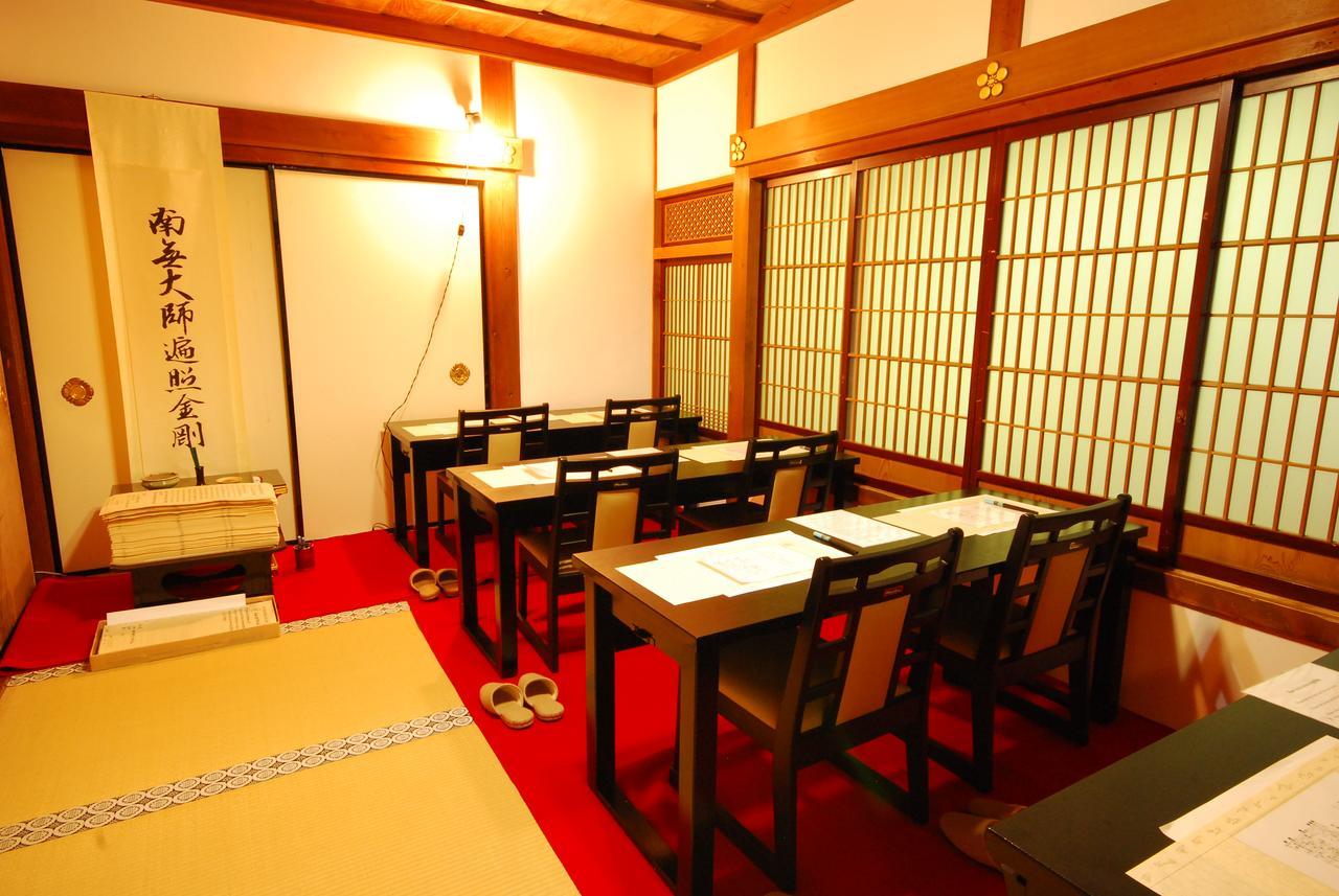Koyasan Shukubo Saizenin Hotel Exterior foto